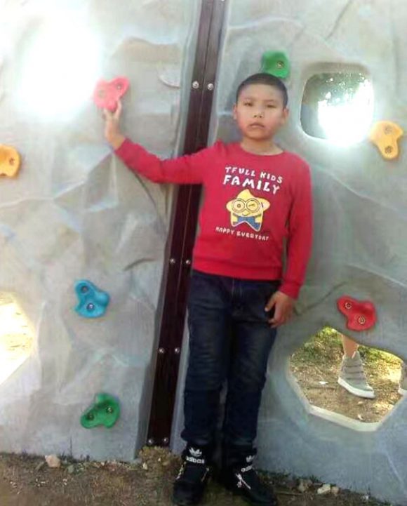 寻找在温州市龙湾东方学院离家出走的13岁小男孩牛鑫