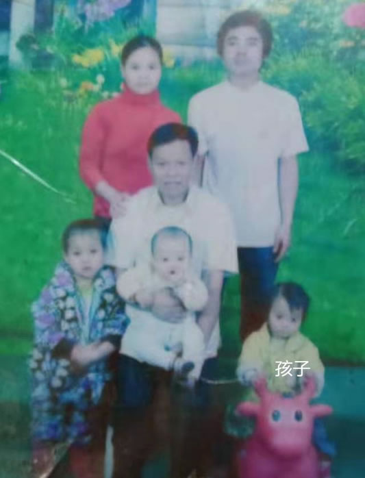 寻找李秀芬,额头中部有个小时候留下的 于2010年03月10日云南省红河哈尼族自治州个旧市卡房镇失踪