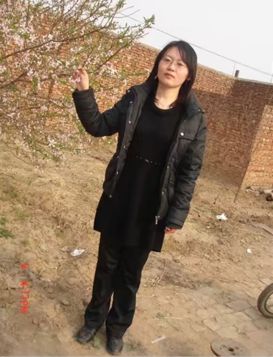 寻找王翠英,个子高高的戴着眼镜皮 于2010.09.19北京市大兴区旧宫镇南小街失踪