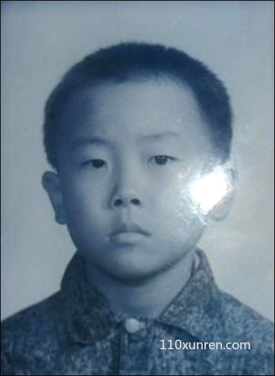 寻亲张明明:小孩是单眼皮圆脸右手 1997-05-30 重庆市路径福利社车站附近失踪